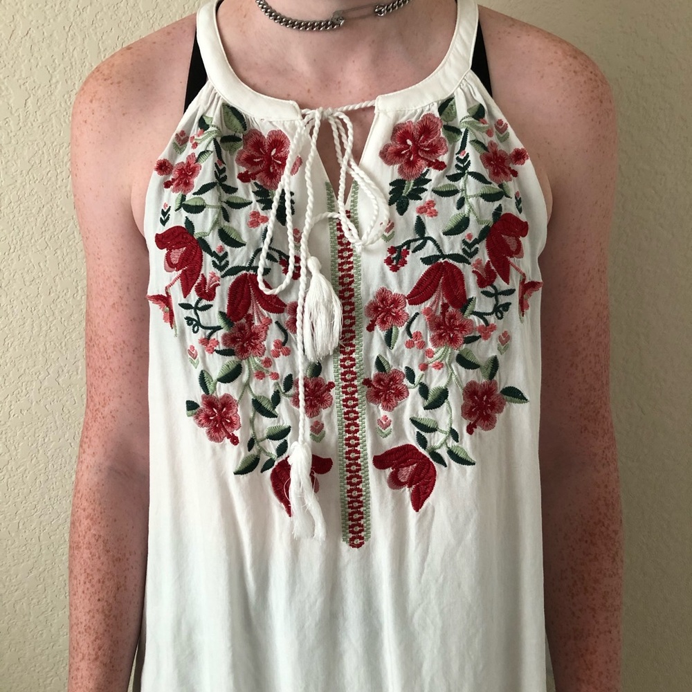 rose white tank top